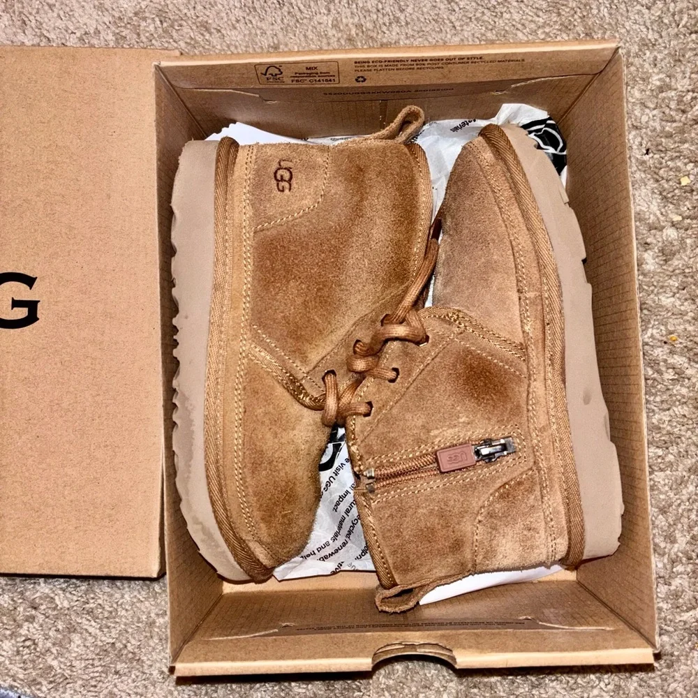 Children Unisex Boots UGG Kids Neumel II (Toddler/Little Kid) SIZE 12 PRE-OWNED